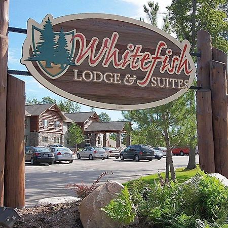 Whitefish Lodge And Suites Cross Lake Ngoại thất bức ảnh
