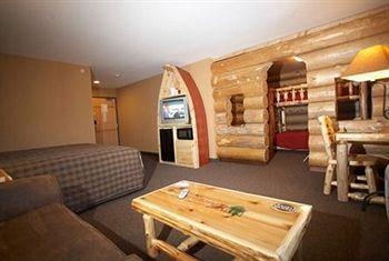 Whitefish Lodge And Suites Cross Lake Ngoại thất bức ảnh